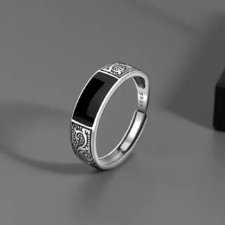Zeta 65 European and American Vintage Dragon Titanium Ring
