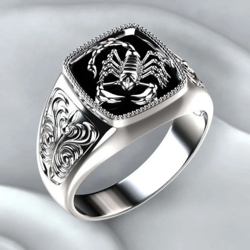 Zeta 65 Vintage Scorpion Ring - Image 3